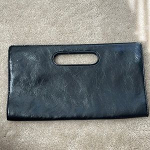 Express Hand Clutch